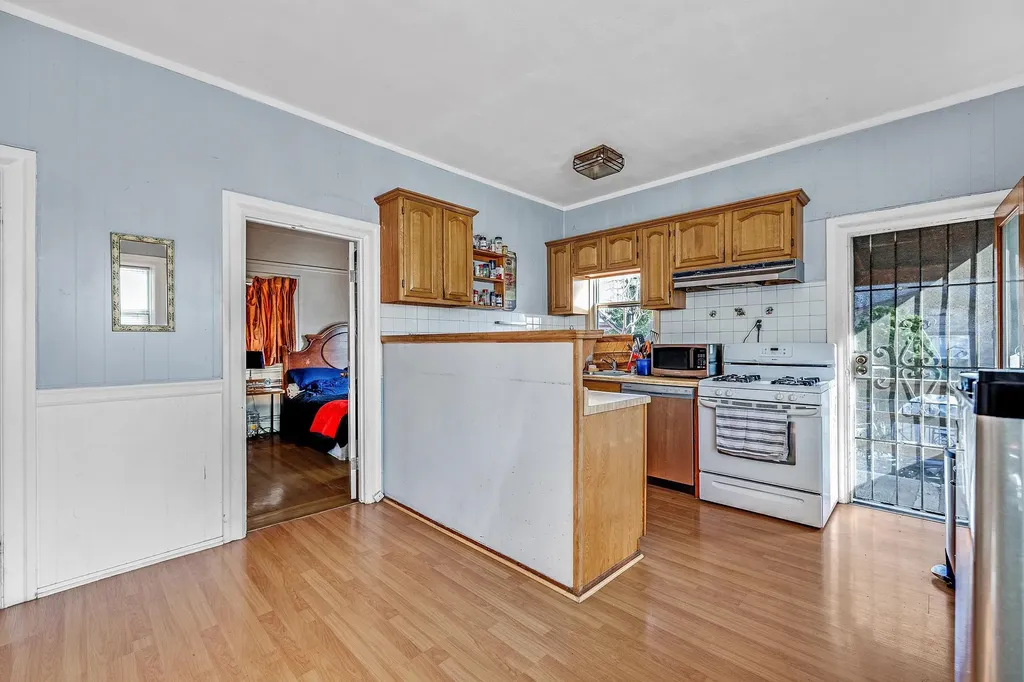 976 Park Street Alameda CA 94501