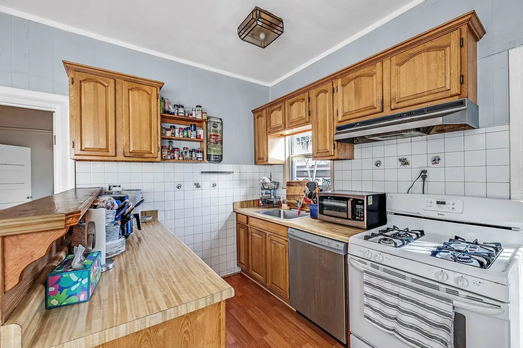 976 Park Street Alameda CA 94501