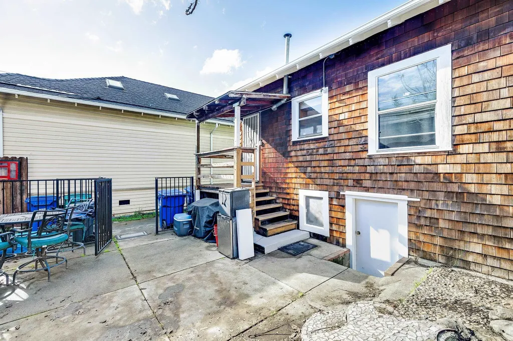 976 Park Street Alameda CA 94501