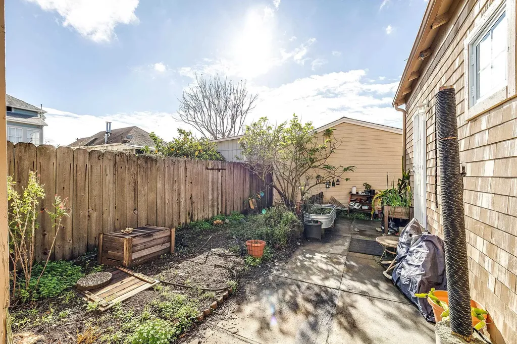 976 Park Street Alameda CA 94501