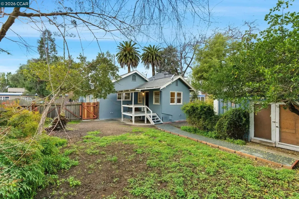 2142 Grant Street Concord CA 94520