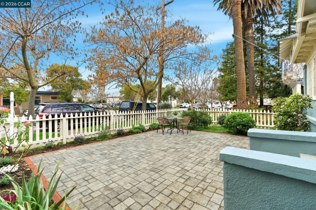 2142 Grant Street Concord CA 94520