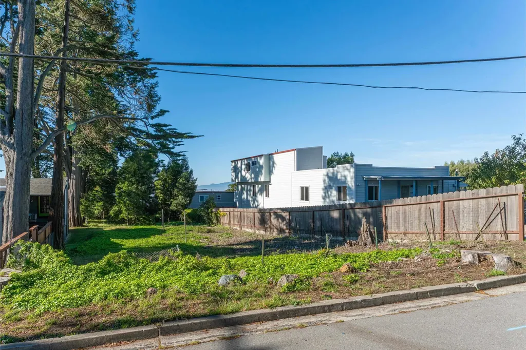 911 Clark Place El Cerrito CA 94530