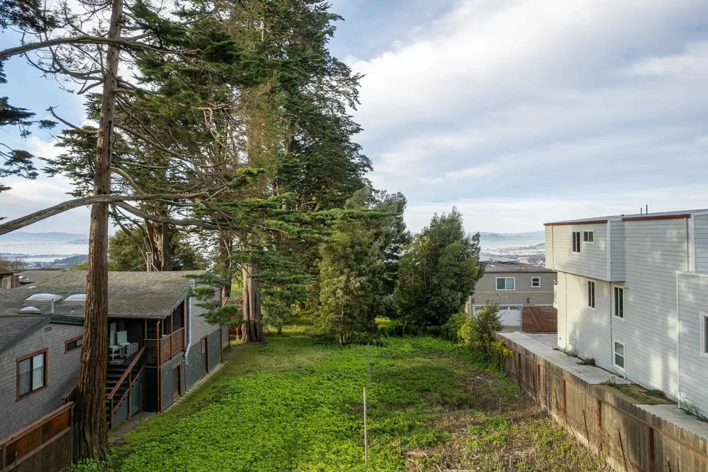 911 Clark Place El Cerrito CA 94530