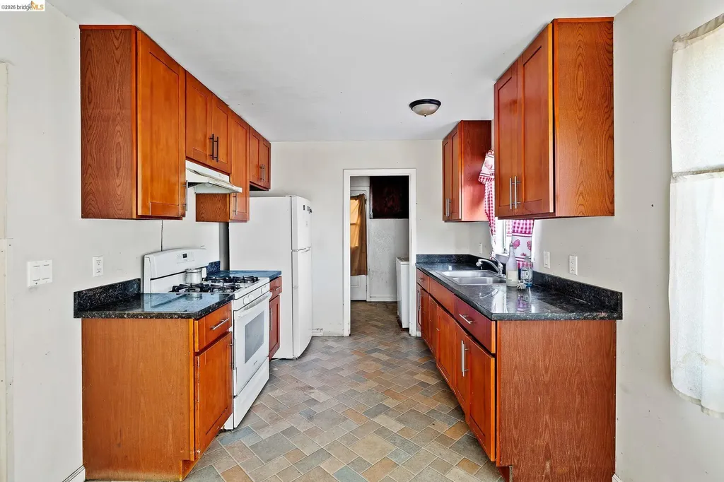 118 Maine Avenue Richmond CA 94804