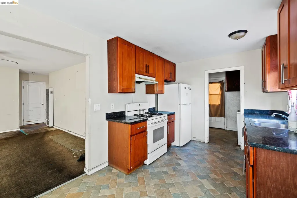 118 Maine Avenue Richmond CA 94804