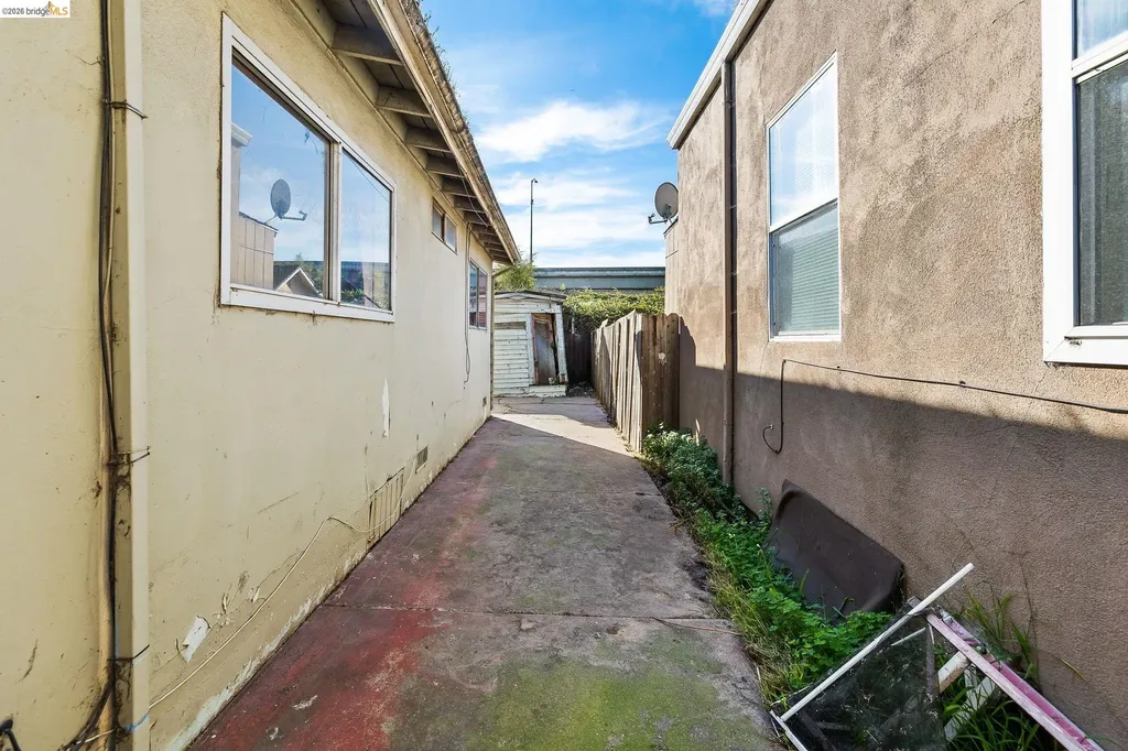 118 Maine Avenue Richmond CA 94804