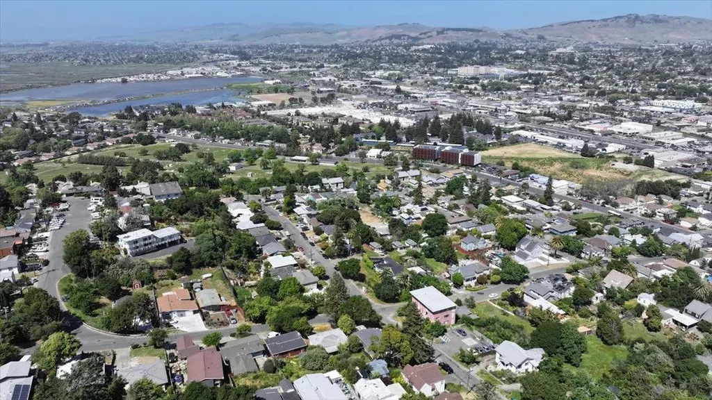 516 Hichborn Street Vallejo CA 94590
