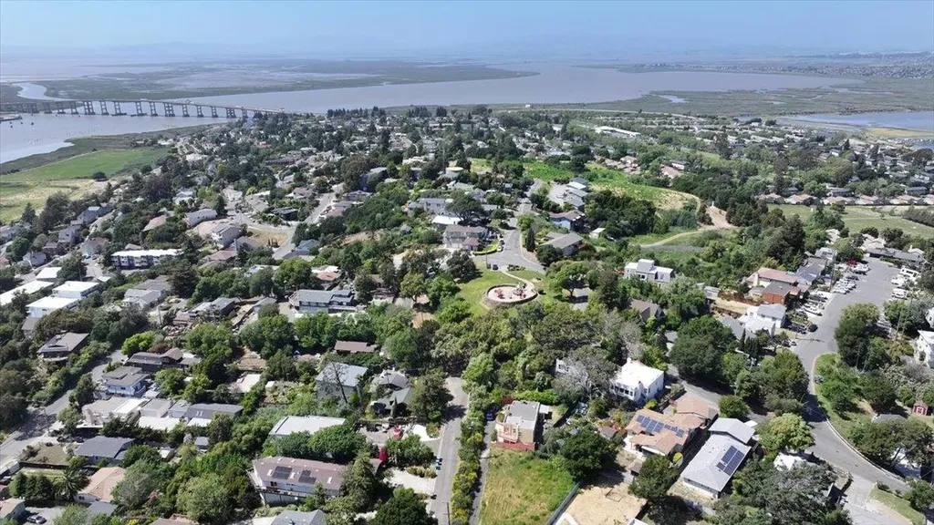 516 Hichborn Street Vallejo CA 94590