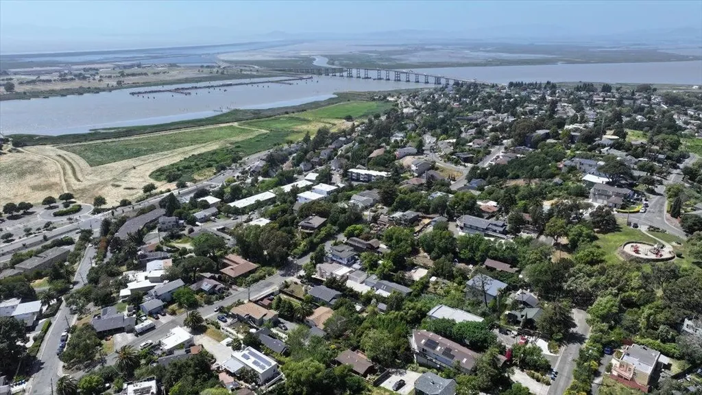 516 Hichborn Street Vallejo CA 94590