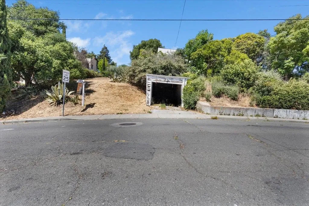 516 Hichborn Street Vallejo CA 94590