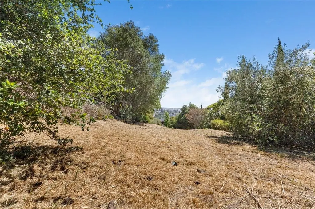 516 Hichborn Street Vallejo CA 94590