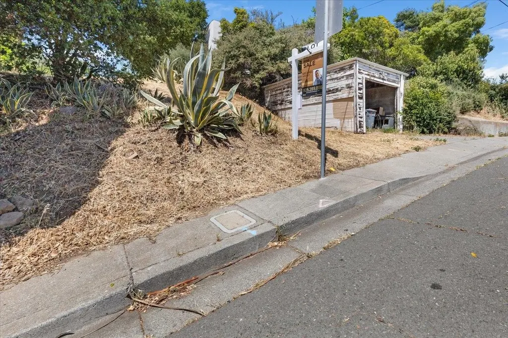 516 Hichborn Street Vallejo CA 94590