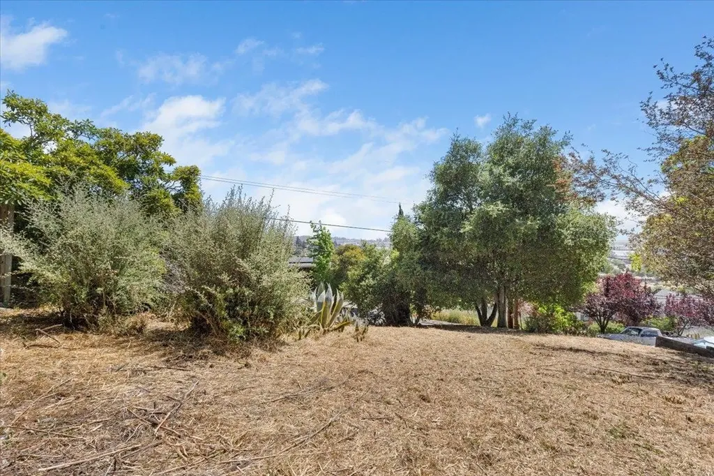 516 Hichborn Street Vallejo CA 94590