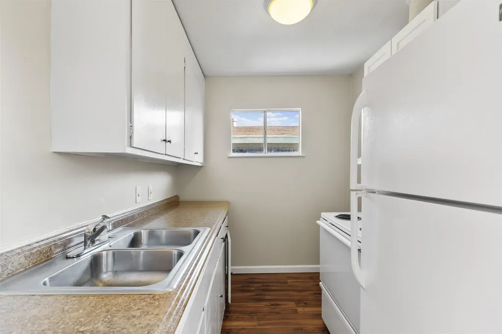 128 Catron Drive Oakland CA 94603