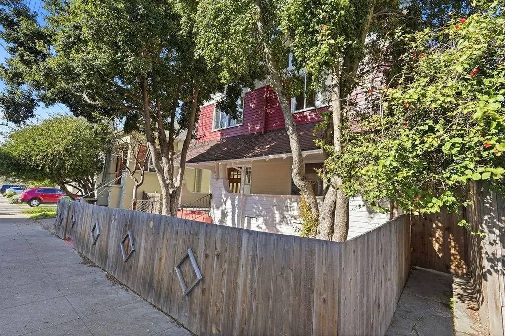 604 56th Street Oakland CA 94609