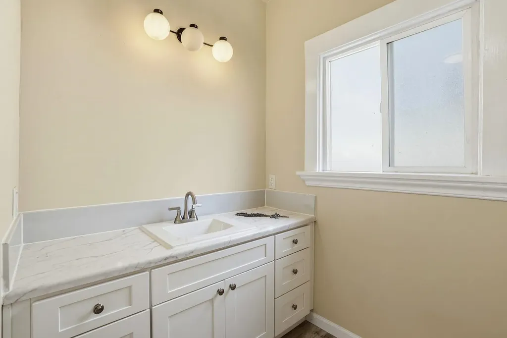 604 56th Street Oakland CA 94609