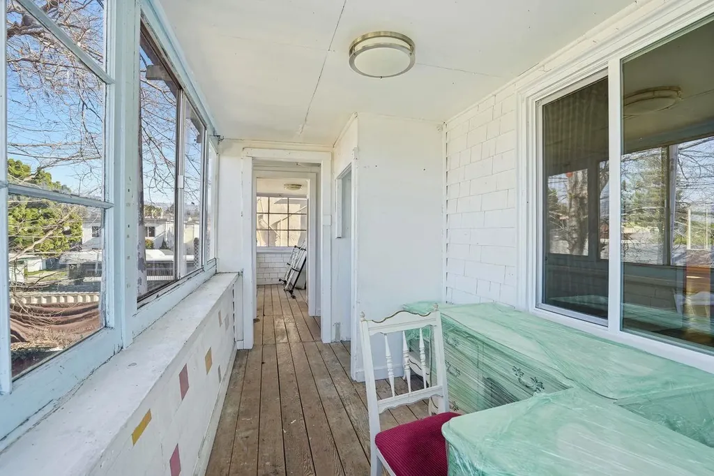 604 56th Street Oakland CA 94609