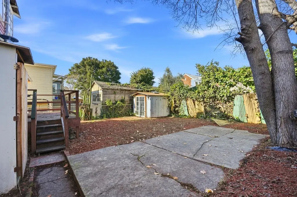 604 56th Street Oakland CA 94609