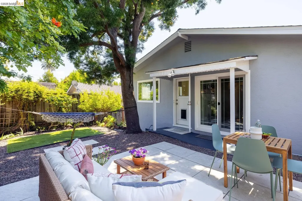 2726 Madeline Street Oakland CA 94602