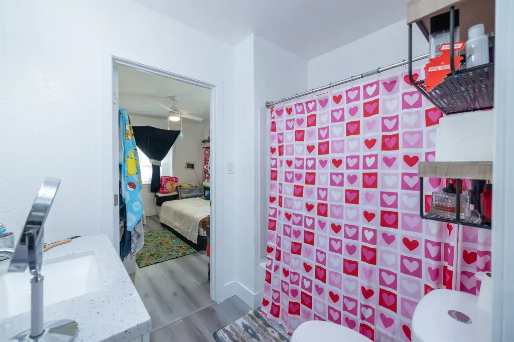 592 Willow Avenue Hayward CA 94541