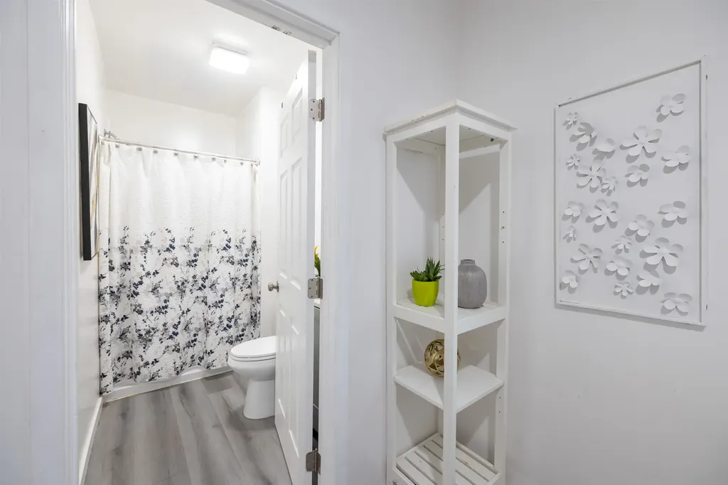 592 Willow Avenue Hayward CA 94541