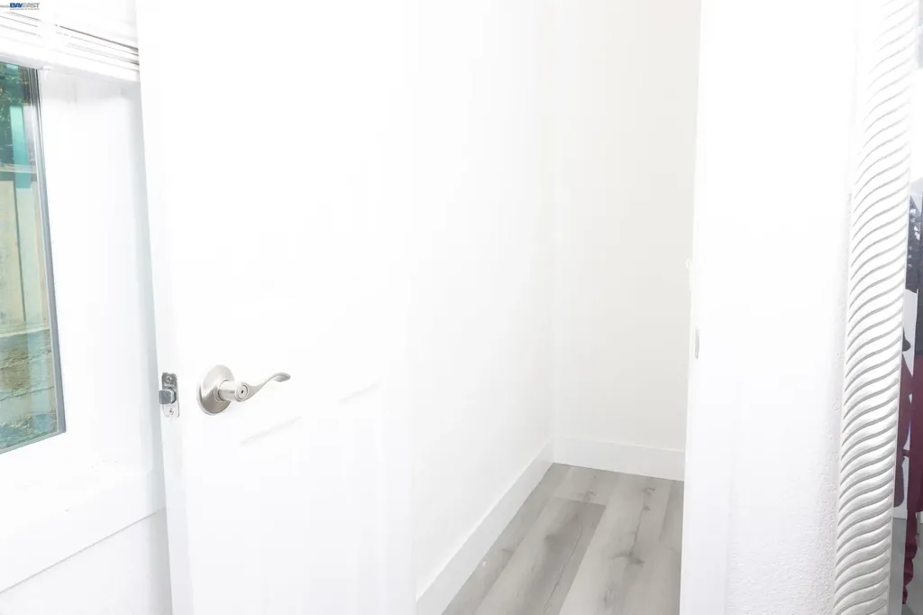 592 Willow Avenue Hayward CA 94541