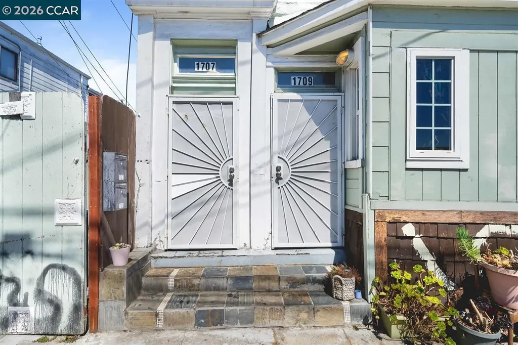 1707-1709 Peralta Street Oakland CA 94607