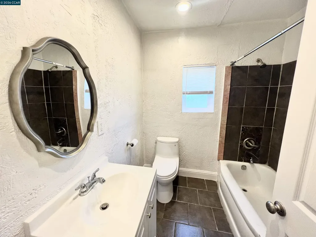 1707-1709 Peralta Street Oakland CA 94607