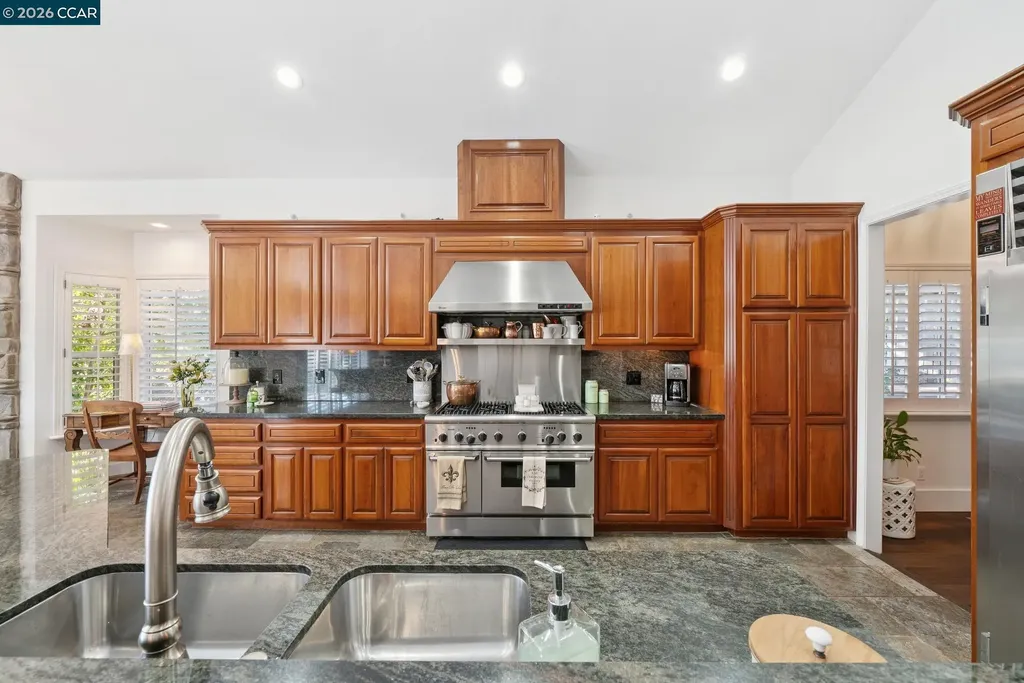 2031 Scarlet Oak Place Danville CA 94506