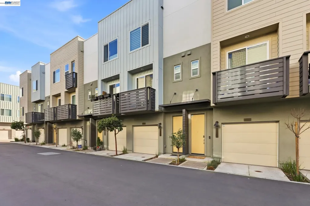 931 Edy Lane Oakland CA 94607