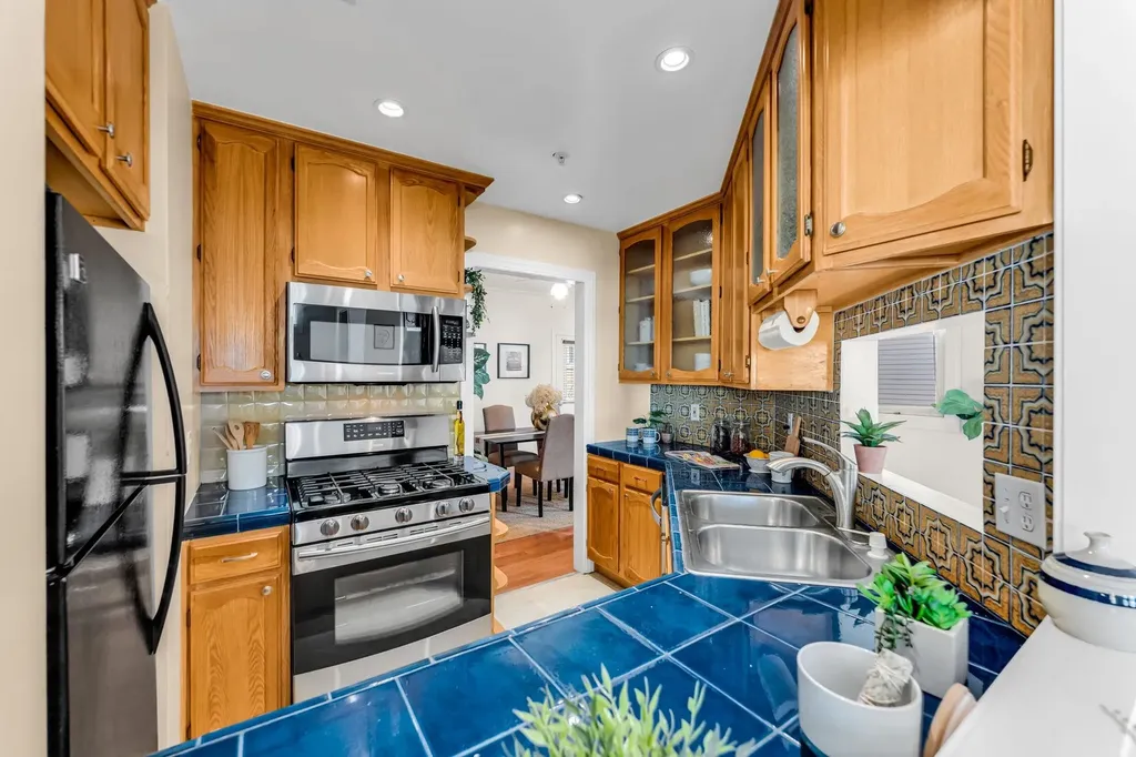 595 22nd Street Oakland CA 94612
