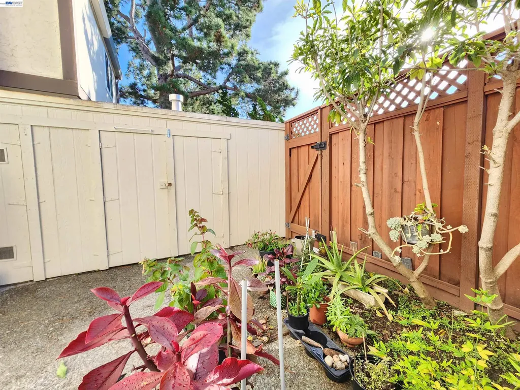 2322 Belvedere Avenue San Leandro CA 94577