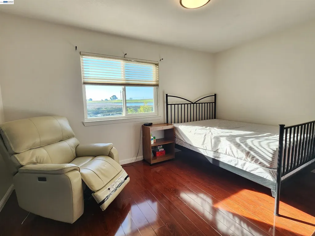 2322 Belvedere Avenue San Leandro CA 94577