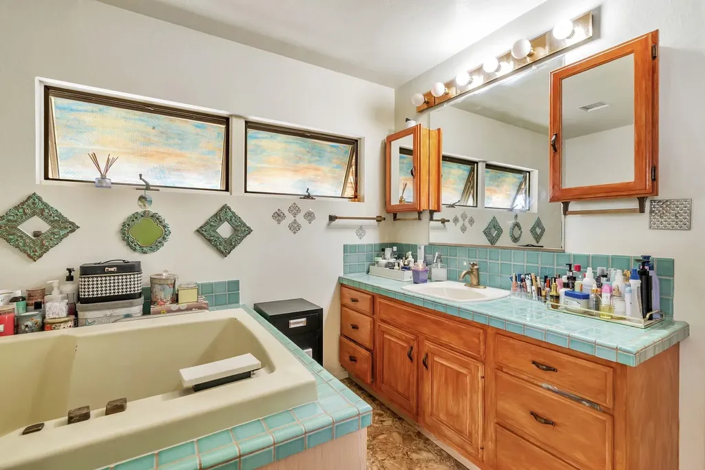 71 Taylor Place Bethel Island CA 94511