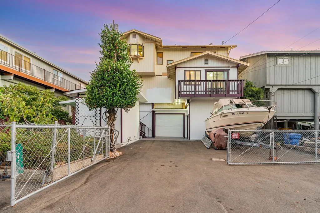 71 Taylor Place Bethel Island CA 94511