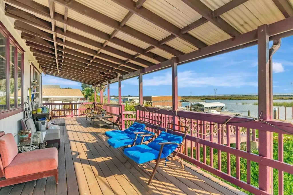 71 Taylor Place Bethel Island CA 94511