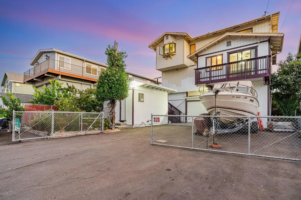 71 Taylor Place Bethel Island CA 94511