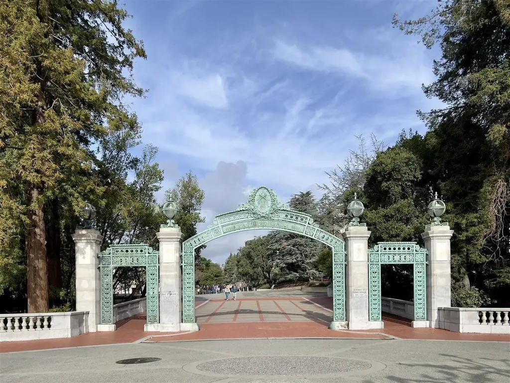 1524 Blake Street Berkeley CA 94703