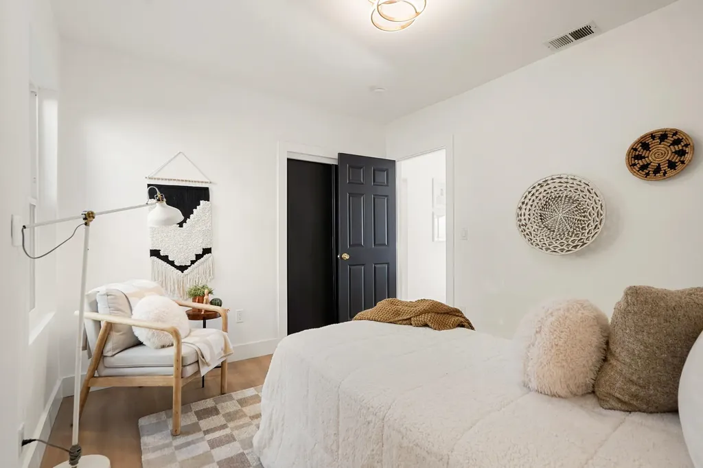 2151 Santa Rita Street Oakland CA 94601