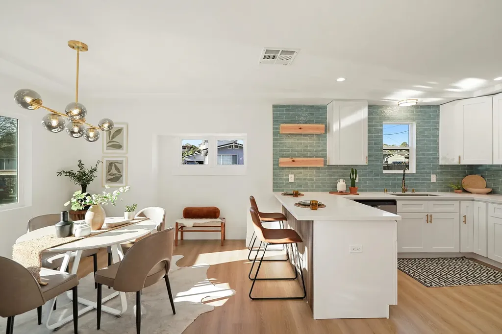 2151 Santa Rita Street Oakland CA 94601