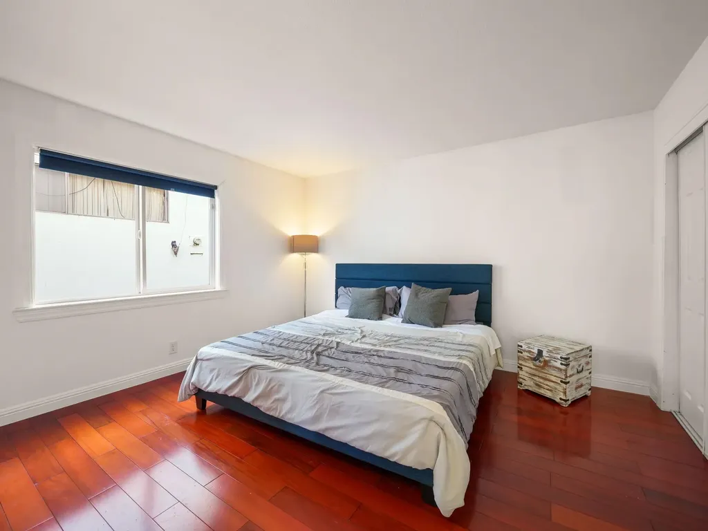 6208 Oakdale Avenue Oakland CA 94605