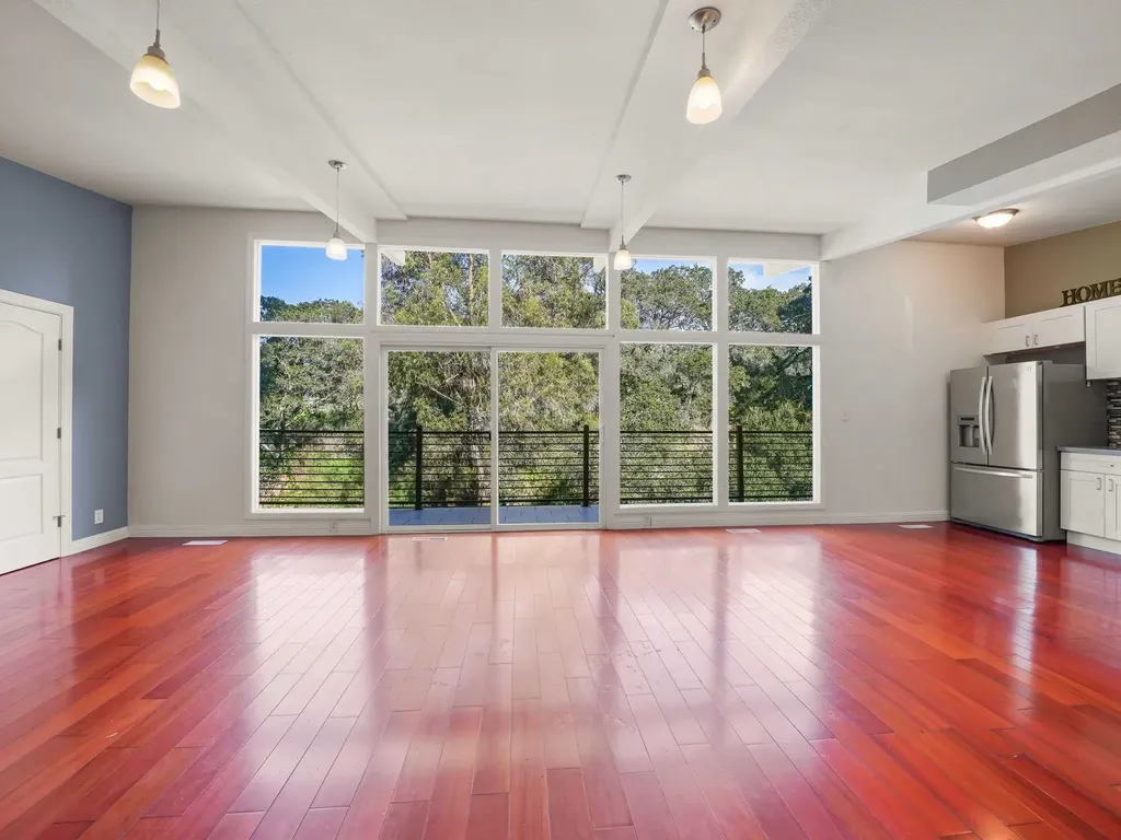 6208 Oakdale Avenue Oakland CA 94605