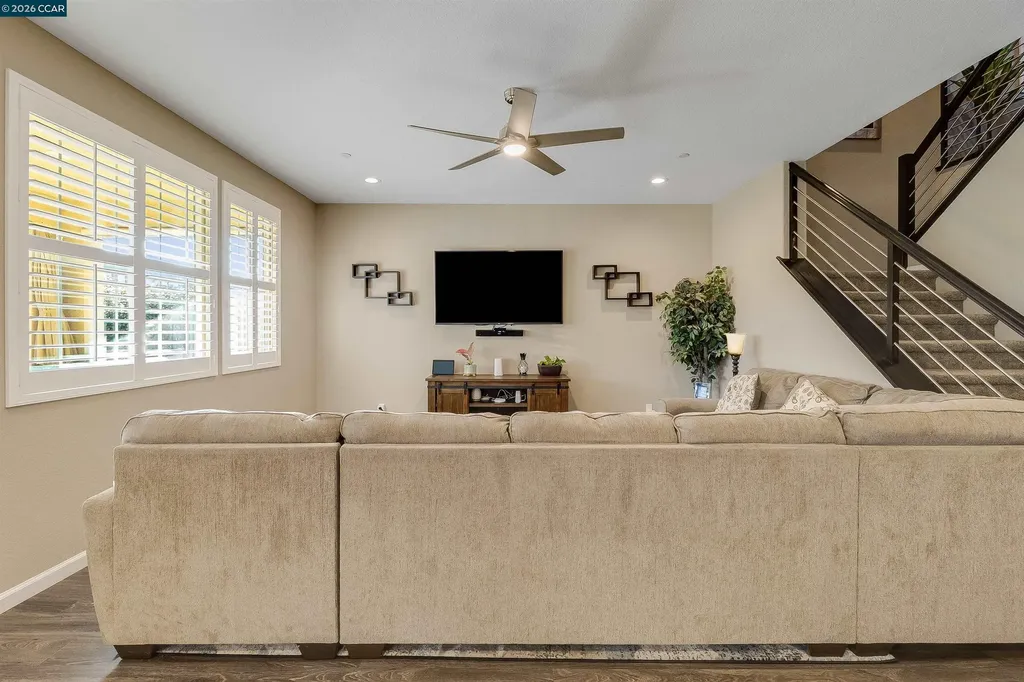 515 Cherry Street Dixon CA 95620