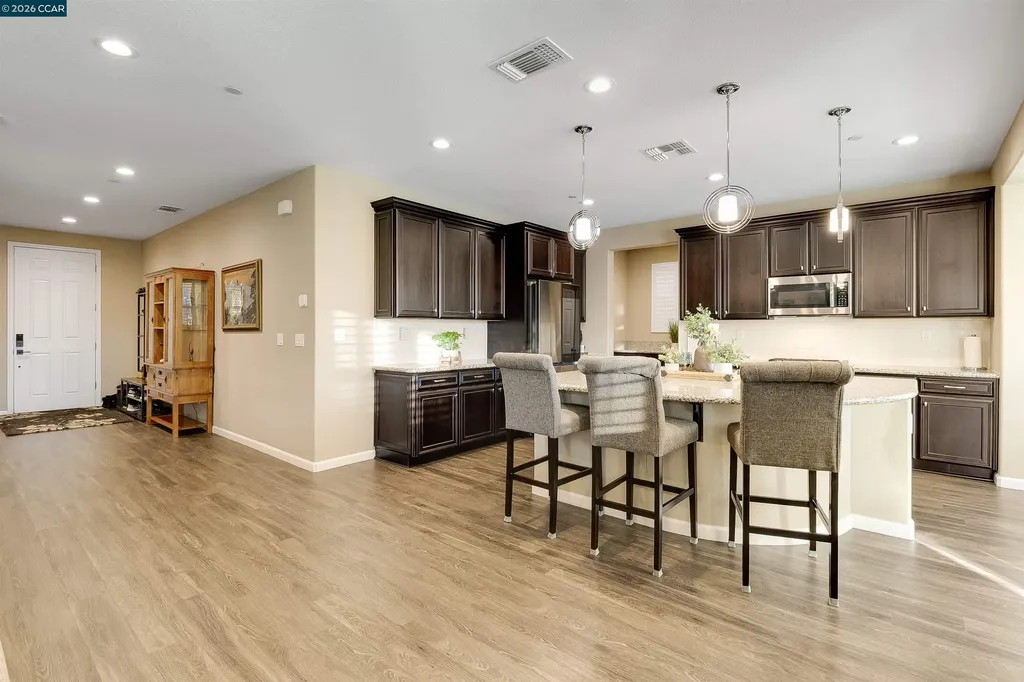 515 Cherry Street Dixon CA 95620