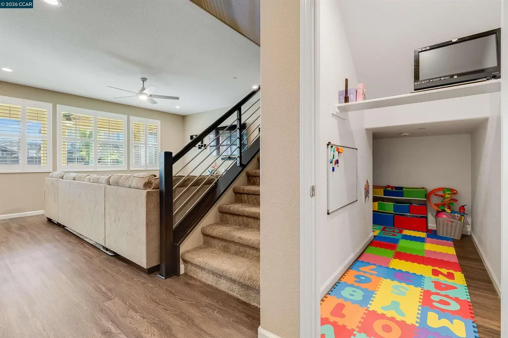 515 Cherry Street Dixon CA 95620