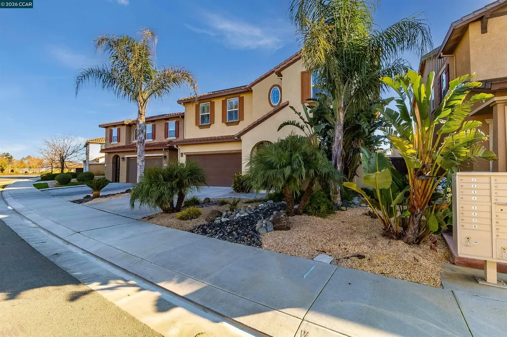 515 Cherry Street Dixon CA 95620