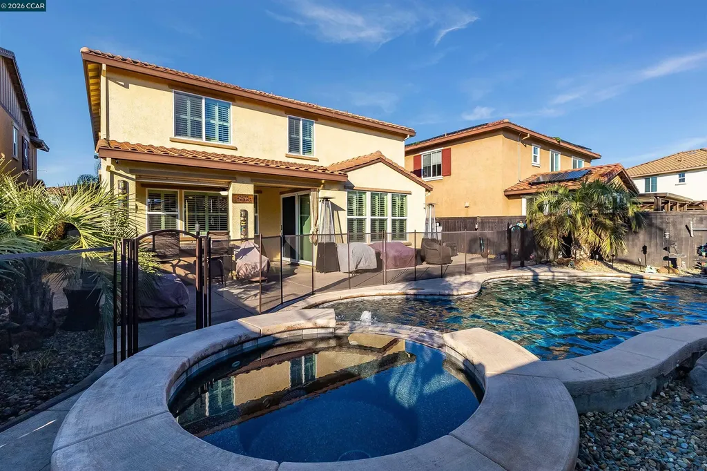 515 Cherry Street Dixon CA 95620