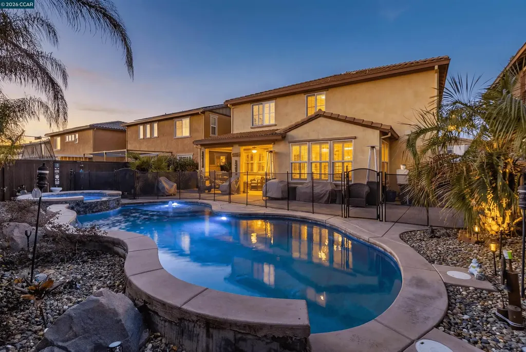 515 Cherry Street Dixon CA 95620