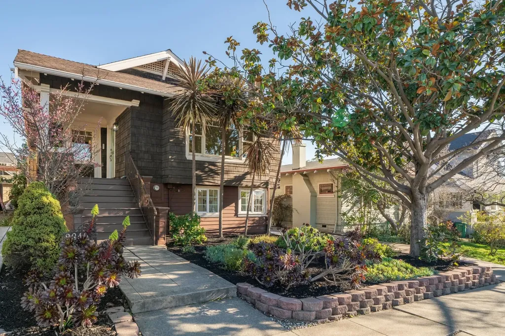 3846 Beaumont Avenue Oakland CA 94602